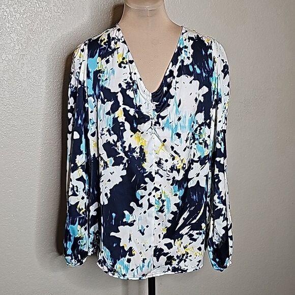 NWT Banana Republic Medium Long Sleeve Satin Floral blouse top - Picture 2 of 9
